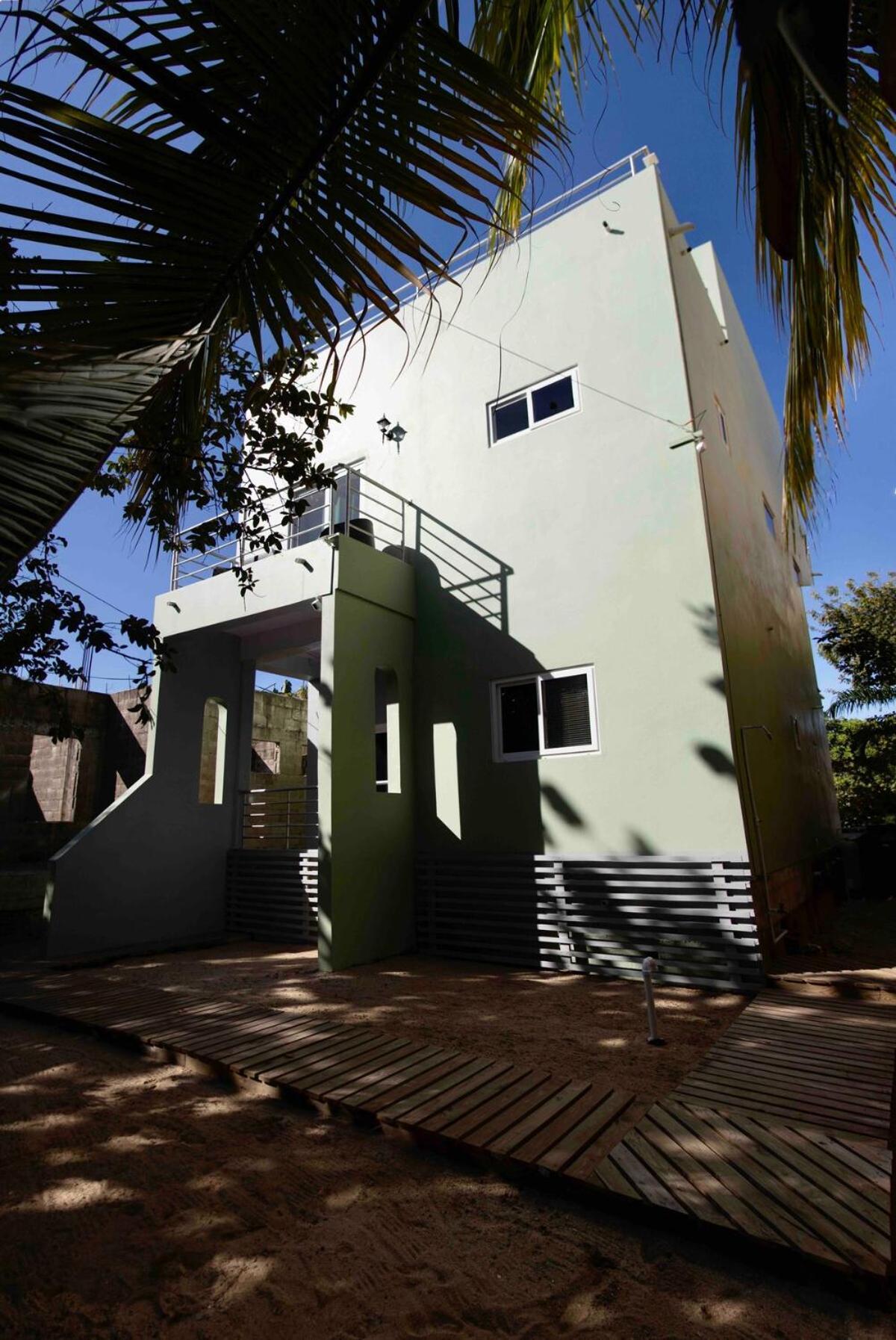 Meme'S Place Placencia Exterior photo